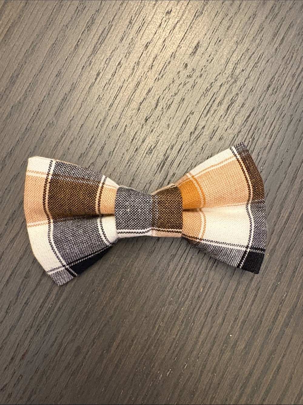Dog bow tie plaid